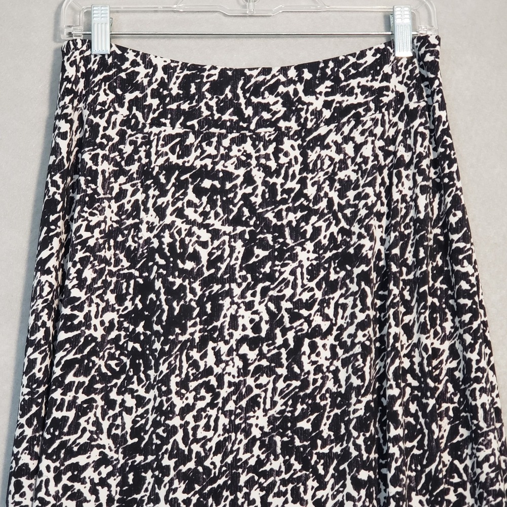 Jones Wear Medium A-Line Skirt Black White Abstract Animal Print Office Workwear - Picture 11 of 12